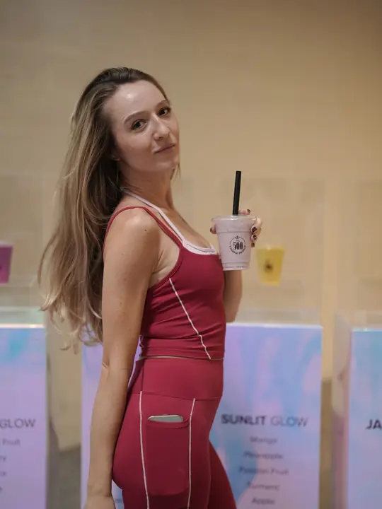 Guest with smoothie